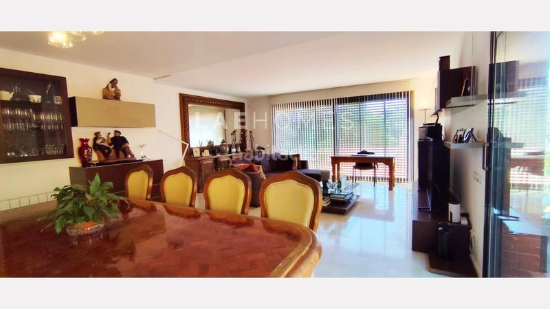 Foto 215f6225-44a4-41c7-a082-65736577432a. Doppelhaus mit heizung parking pool in Ametlla del Vallès (L´)