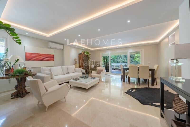Foto 12a45c2e-1116-4062-8172-795a4918cd8d. Piso  reformado con vistas al parque. en Playa Bajadilla - Puertos Marbella