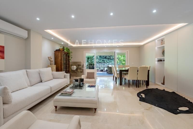 Foto 60cb3983-d675-4083-b8de-48a062a65ac9. Piso  reformado con vistas al parque. en Playa Bajadilla - Puertos Marbella