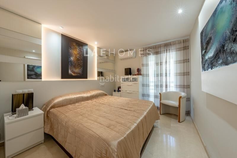 Foto 89f66383-4aa1-4a90-93a9-d02b06766dc1. Piso  reformado con vistas al parque. en Playa Bajadilla - Puertos Marbella