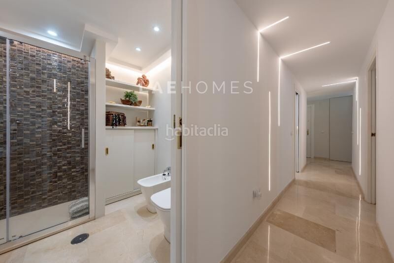 Foto 939e0185-c2a6-4ab9-8315-f171cc4eb981. Piso  reformado con vistas al parque. en Playa Bajadilla - Puertos Marbella