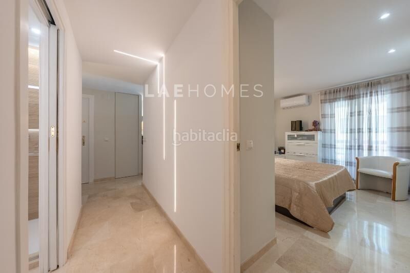Foto 95ab57f3-1a90-409c-95bd-ec5a2ecb3d6f. Piso  reformado con vistas al parque. en Playa Bajadilla - Puertos Marbella