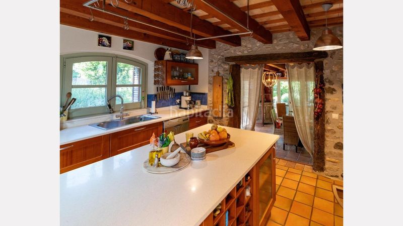 Foto 0b6938d2-82d8-4427-867b-3adbcedbdcd2. Masia amb aparcament piscina a Esponellà