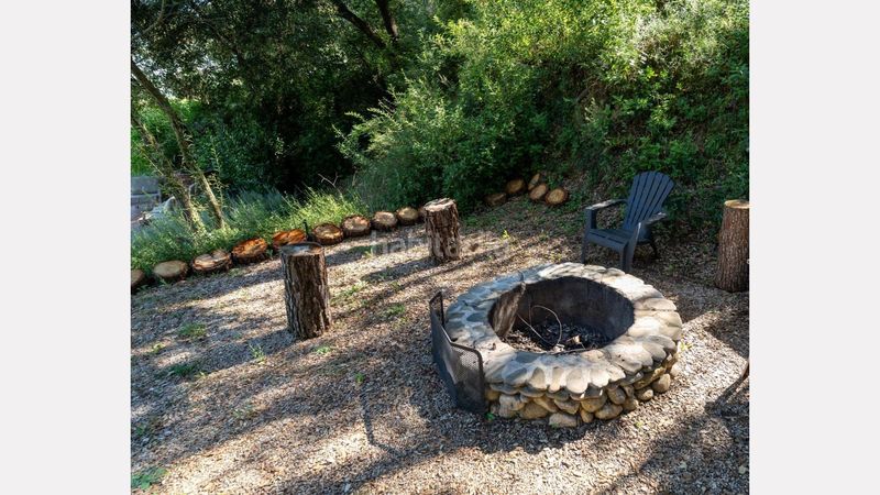 Foto 11f87d99-f751-4ee3-88d8-a531502b0953. Masia amb aparcament piscina a Esponellà