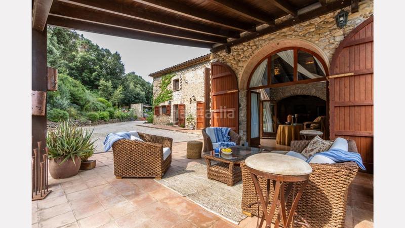 Foto 28f48c90-afc1-40b6-bb66-46062ca2ca1b. Masia amb calefacció aparcament piscina a Esponellà