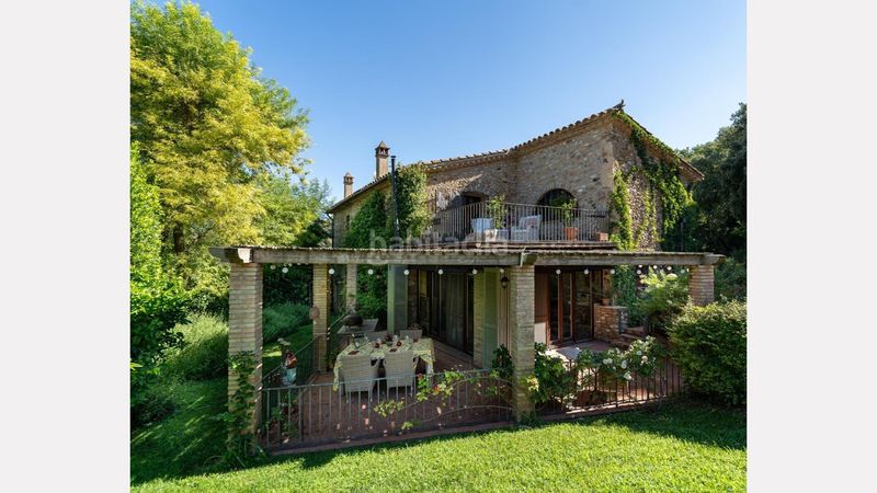 Foto 497600f8-749a-43ab-86db-aa0928773696. Masia amb aparcament piscina a Esponellà