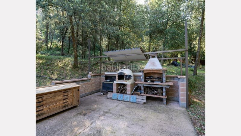 Foto 555f74da-3873-4780-8bfd-b844f7e39413. Masia amb aparcament piscina a Esponellà