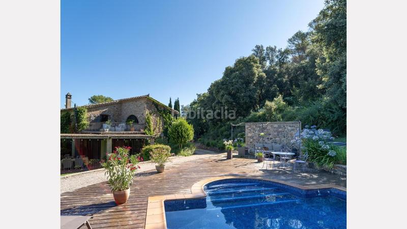 Foto 664d05b2-f3e1-45a7-ac74-1c2cb3e3c51e. Masia amb calefacció aparcament piscina a Esponellà