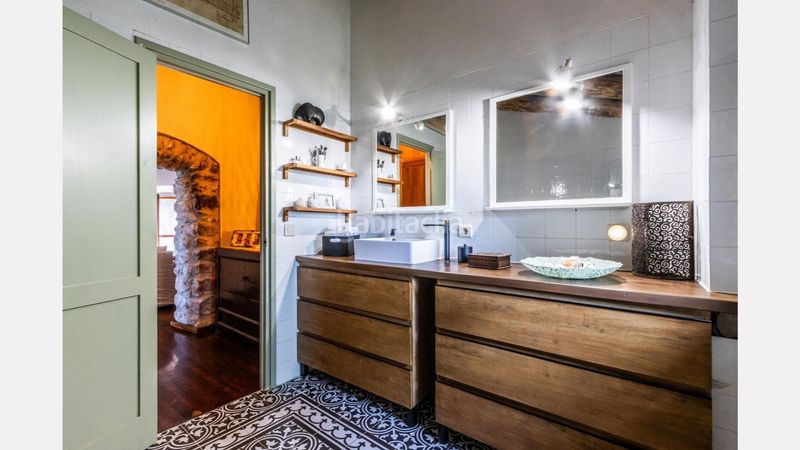 Foto 788455b3-fb6f-4676-b548-f58ade0bb0fb. Masia amb aparcament piscina a Esponellà