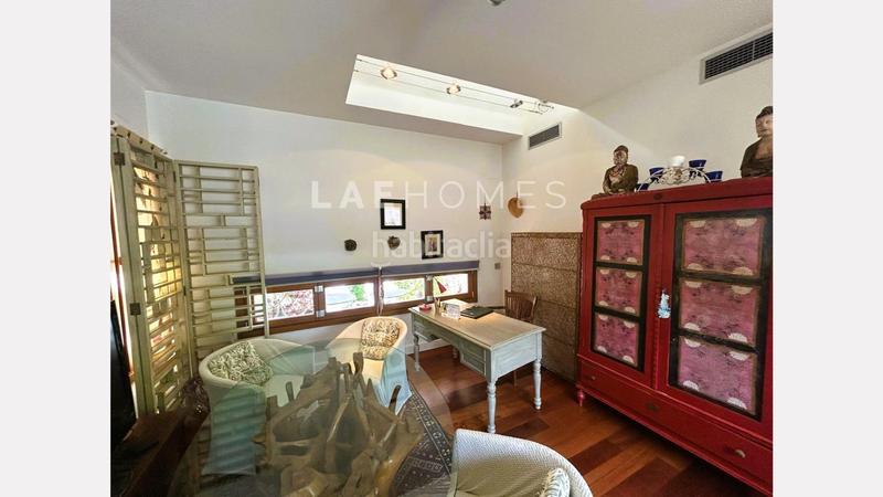 Foto 6da4d97d-2761-4a0c-a4fc-c76522be10c6. House with parking pool in Nuevo Bulevar Mairena del Aljarafe