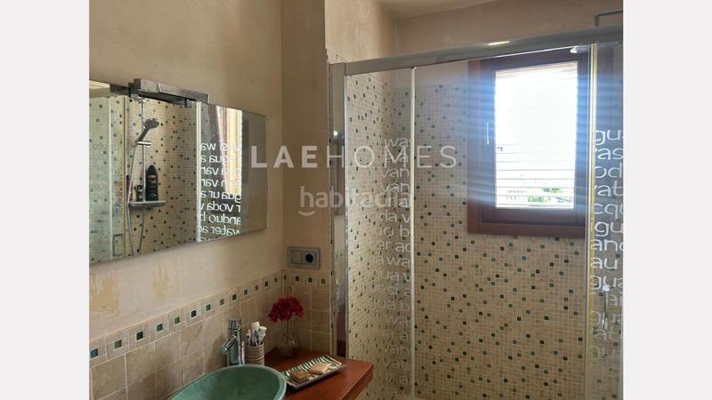 Foto 7b82bced-86f8-4838-9fb2-38becf4a77ed. House with parking pool in Nuevo Bulevar Mairena del Aljarafe