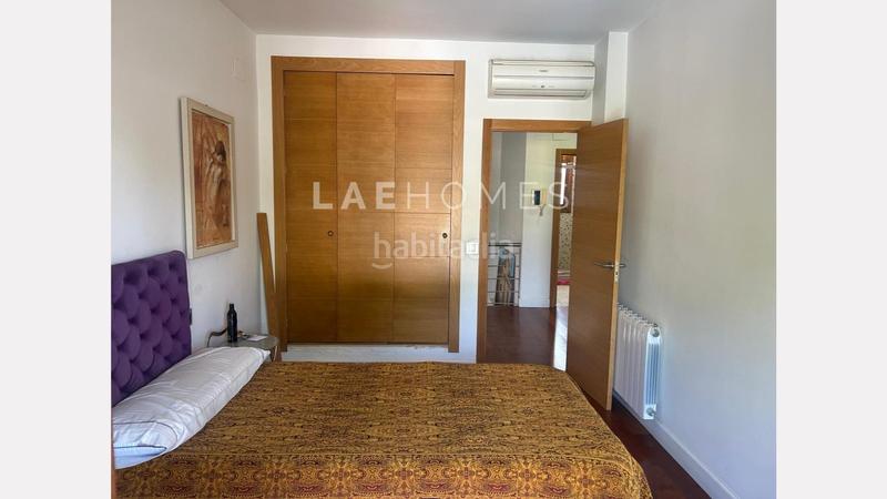 Foto a1d87326-0341-455b-98fc-f621af0d6c77. House with parking pool in Nuevo Bulevar Mairena del Aljarafe