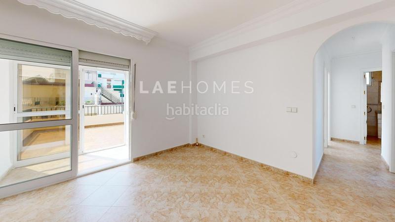 Foto 04696ead-7ac4-43cd-b9ea-b78fb8c7196e. Ático  con terraza de 79 m2 en el centro en Marbella