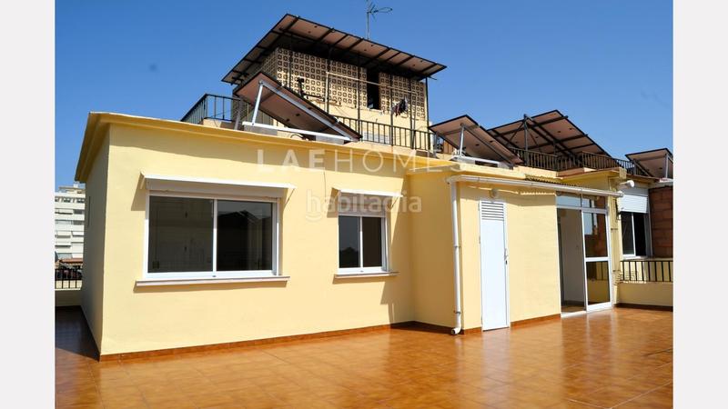 Foto d2e13ae7-049f-4a93-8f41-a1a5543f85f1. Ático  con terraza de 79 m2 en el centro en Marbella