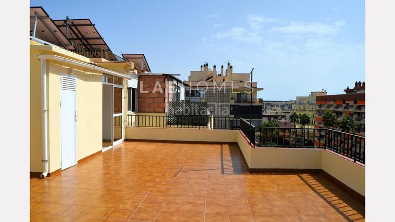 Foto de641da2-e13f-4fd3-bd74-bcfac4607c18. Ático  con terraza de 79 m2 en el centro en Marbella