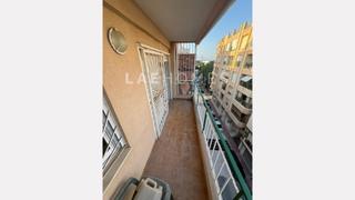 Appartement à Centro - Muelle Pesquero. Apartamento con vistas al mar en venta en torrevieja  costa blan
