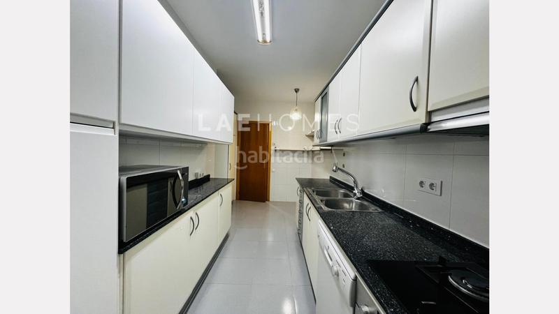 Foto b571b028-5a85-4b3b-8843-343b89f2bf9c. Alquiler piso agradable piso de 3 habitaciones en collfavá, sant cugat del vallés en Sant Cugat del Vallès
