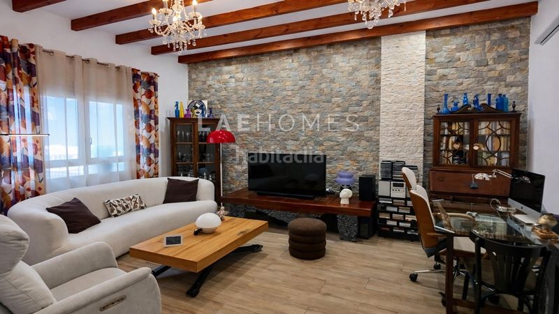 Foto e5fcd671-5f98-465b-b825-69cfb1798c9d. Casa a Carolinas Bajas Alicante