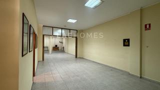 Geschäftsraum  Calle abat sola. Local en ventra, céntrico, en buen estado, listo para abrir un n