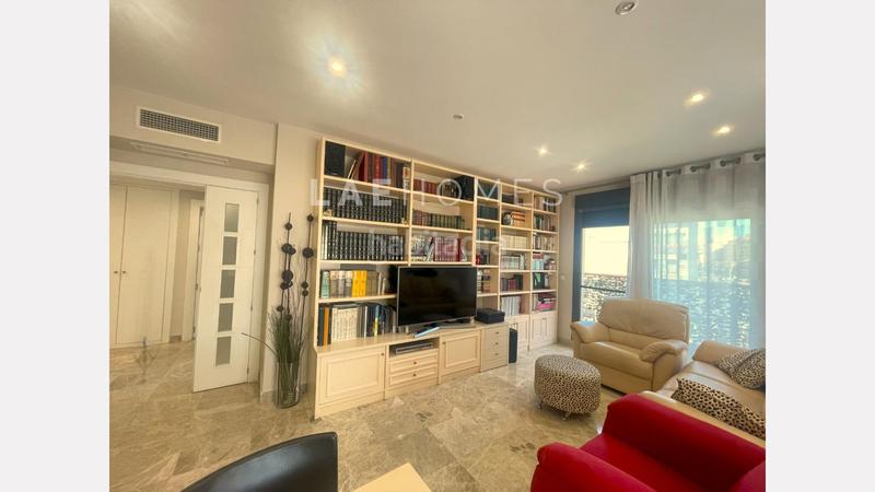 Foto b11a4411-fdb8-435f-9ec8-9dd380ea9dbd. Flat with heating pool in Parque Ayala - Jardín de la Abadía - Huelín Málaga