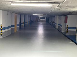 Aparcament cotxe a Santa Catalina. Venta plaza de garaje doble para moto en calle recaredoconde neg