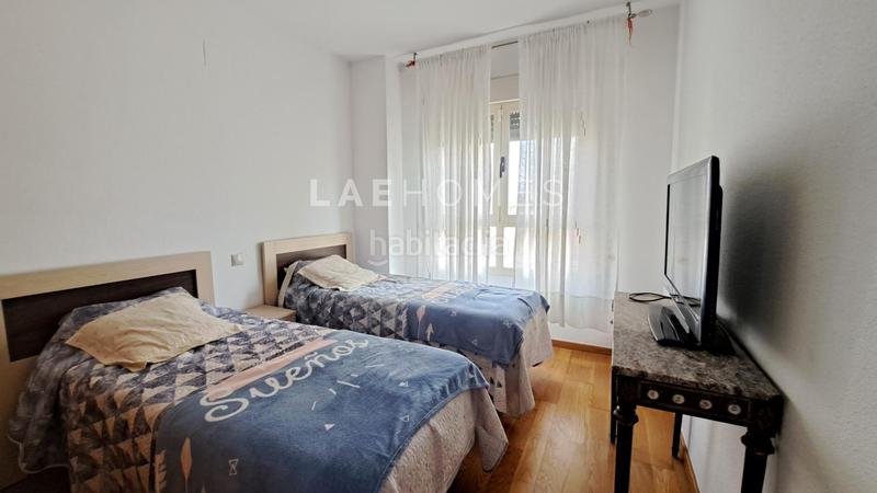 Foto 4a8af500-5db9-4163-adab-a5e798faf22a. Apartament amb calefacció aparcament a Paus - Polígono San Blas Alicante