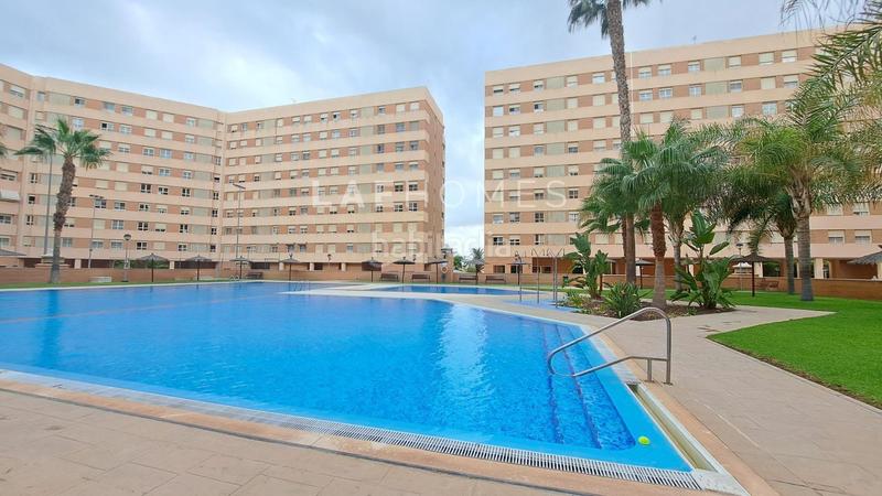 Foto c2d6a336-df39-46cb-82cf-f1ce7395cdf9. Apartament amb calefacció aparcament a Paus - Polígono San Blas Alicante