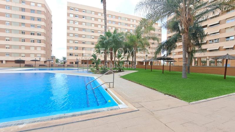 Foto d4a5606d-eb6e-4732-bdc4-403e41232567. Apartament amb calefacció aparcament a Paus - Polígono San Blas Alicante