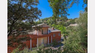 Location Chalet  Carrer beethoven (c.coll). Espléndida casa de 5 habitaciones en la naturaleza, corbera, bar