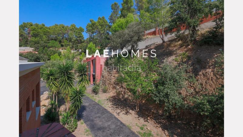 Foto 08182621-2d73-4579-8b92-9181864db70a. Miete chalet mit parking in Corbera de Llobregat