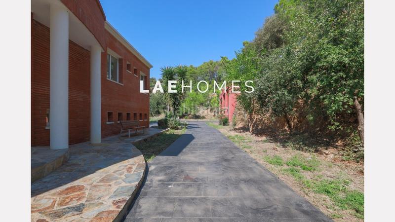 Foto 518de783-a1f1-48f0-91af-7ee2a518ef38. Miete chalet mit parking in Corbera de Llobregat