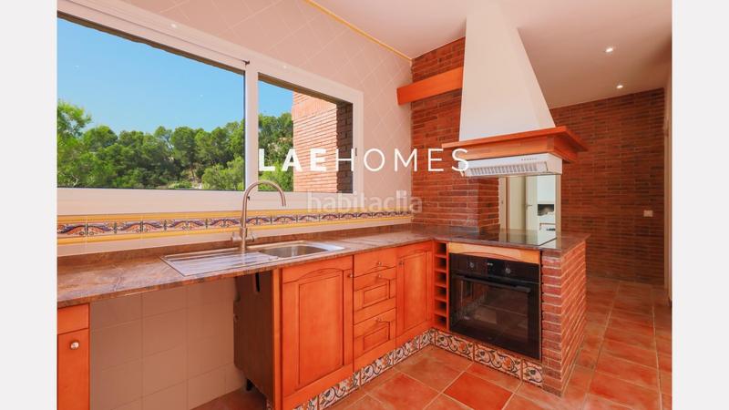 Foto 52c4d76d-5f19-4f10-9aa7-8ec06c9ba466. Miete chalet mit parking in Corbera de Llobregat