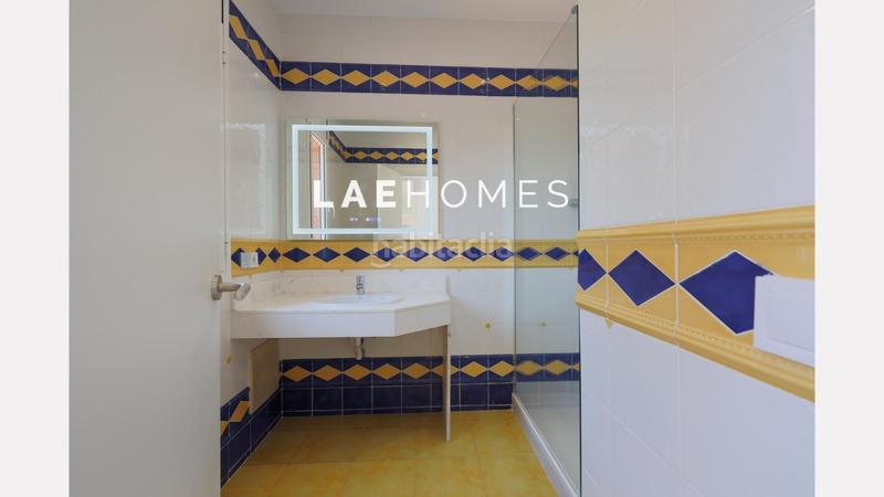 Foto 61726b91-588e-413f-a7f2-261791cf8dcb. Miete chalet mit parking in Corbera de Llobregat