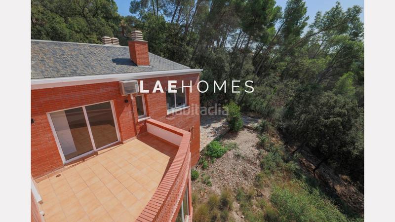 Foto 65df5ce0-331d-4e10-a01f-759b6ed3d189. Miete chalet mit parking in Corbera de Llobregat