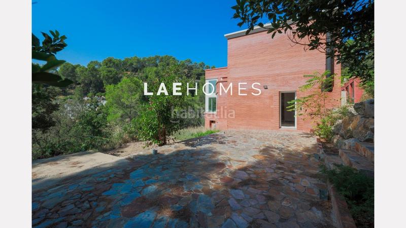 Foto 8da2fbb8-e00d-40d9-a4ce-6ce97743ba29. Miete chalet mit parking in Corbera de Llobregat