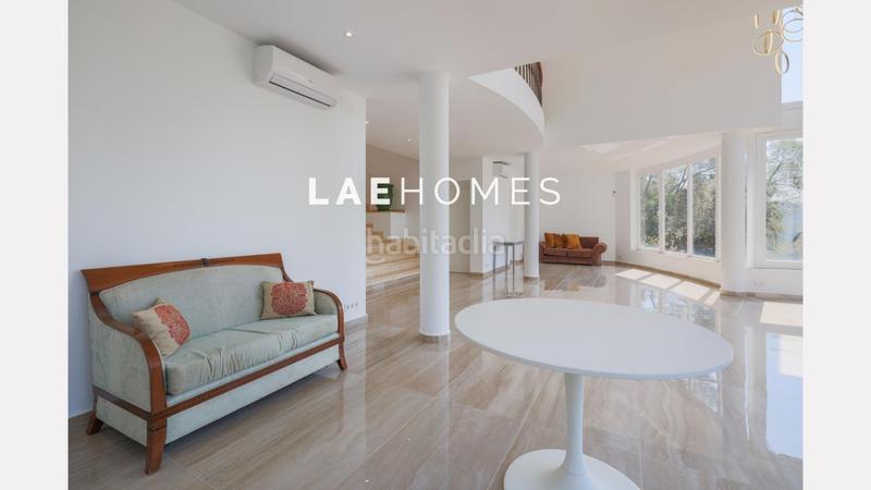 Foto 9ee1742f-080b-45a4-a29e-a8698f18a67c. Miete chalet mit parking in Corbera de Llobregat