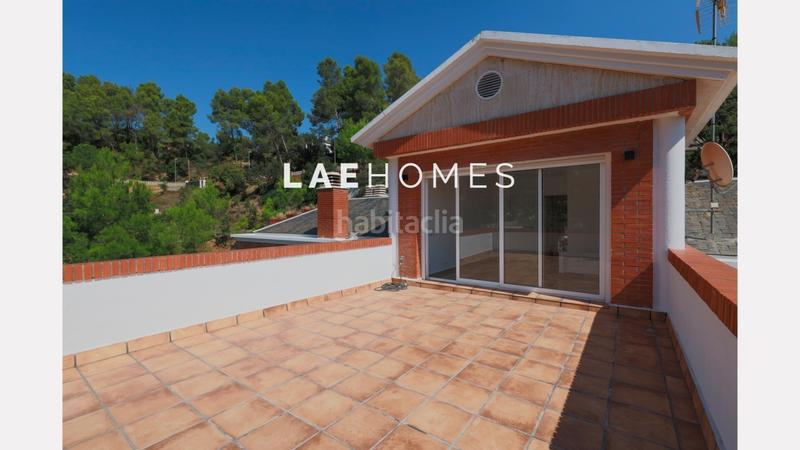 Foto cf1de16c-5f31-45ae-a268-157f665870d9. Miete chalet mit parking in Corbera de Llobregat