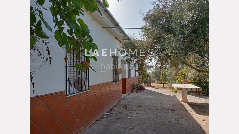 Foto e142b9f4-be34-4f42-aa5c-ef41294bb1db. Terreno residencial solar urbano edificable y parcelas rústicas en venta en colmenarejo en Málaga