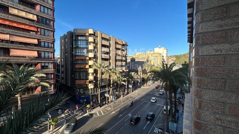 Foto a74a31ae-5c13-4fe1-b5e1-5b172aebcf38. Alquiler piso  en alquiler en av. alfonso el sabio en Alicante