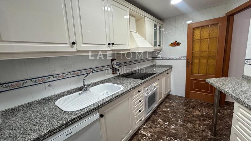 Foto cb23e2f9-d4ec-481d-88d1-66aa59c7afc8. Alquiler piso  en alquiler en av. alfonso el sabio en Alicante