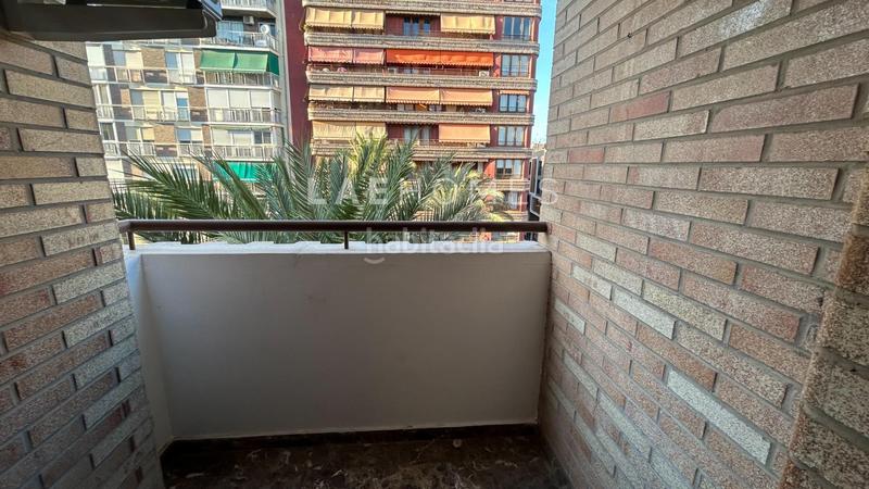 Foto 9326a7e1-f578-4302-aa02-ba4de2348406. Lloguer pis a Barrio del Centro Alicante