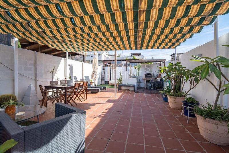 Foto e6287f50-ec3b-43a2-a69a-e8cd02cd0d9e. Attico con parcheggio piscina in La Cala del Moral Rincón de la Victoria