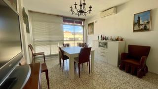 Appartement  Calle salitre. Amplio y luminoso piso de 4 dormitorios en calle salitre, málaga