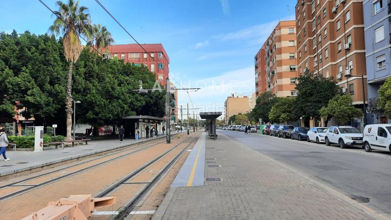 Foto dab4d9df-c85c-45cd-91e5-92cd98d19156. Apartament amb calefacció a Torrefiel Valencia