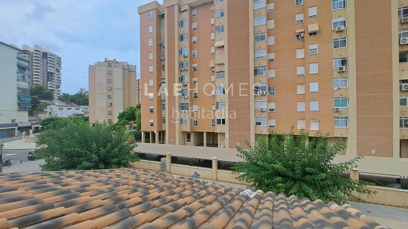 Foto be0f7278-c6f0-4689-b0fb-9be836c2b40f. Rent semi detached house with heating in Albufereta Alicante