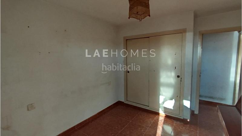 Foto b73bf346-d0a6-4d08-ba22-87c965808d0a. Apartament amb piscina a Albufereta Alicante