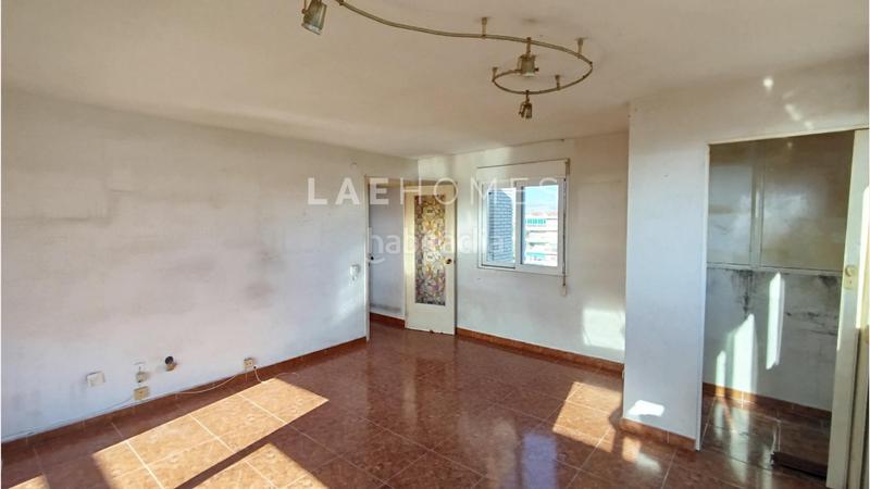 Foto bdeabd8c-8838-4e23-9e92-1fc9c134749f. Apartament amb piscina a Albufereta Alicante