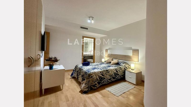 Foto 1345b006-d534-4d4c-9c30-9b1dc5586958. Tríplex amb calefacció aparcament a El Coll Barcelona