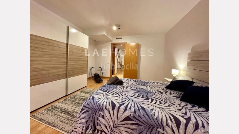 Foto 1a1980bf-f6f7-40d4-8588-789095aaf8e6. Tríplex amb calefacció aparcament a El Coll Barcelona