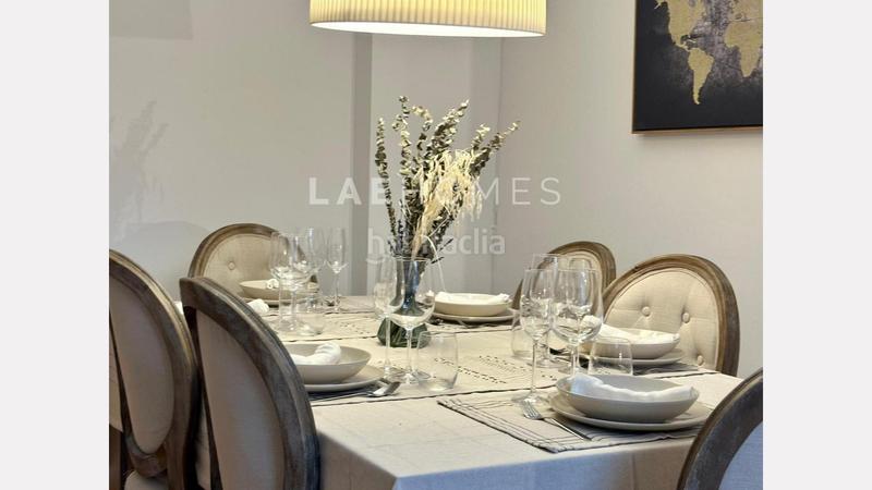 Foto 60b2906d-2868-4c78-b0bd-90895352214b. Tríplex amb calefacció aparcament a El Coll Barcelona